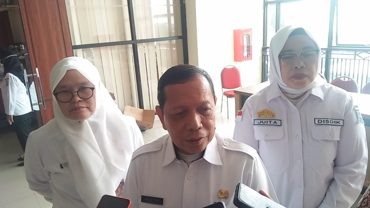 Disdik Kota Palembang gelar Sosialisasi Sabe Pungli bagi kepala TK SD SMP di kota Palembang Disdik Kota Palembang gelar Sosialisasi Sabe Pungli bagi kepala TK SD SMP di kota Palembang