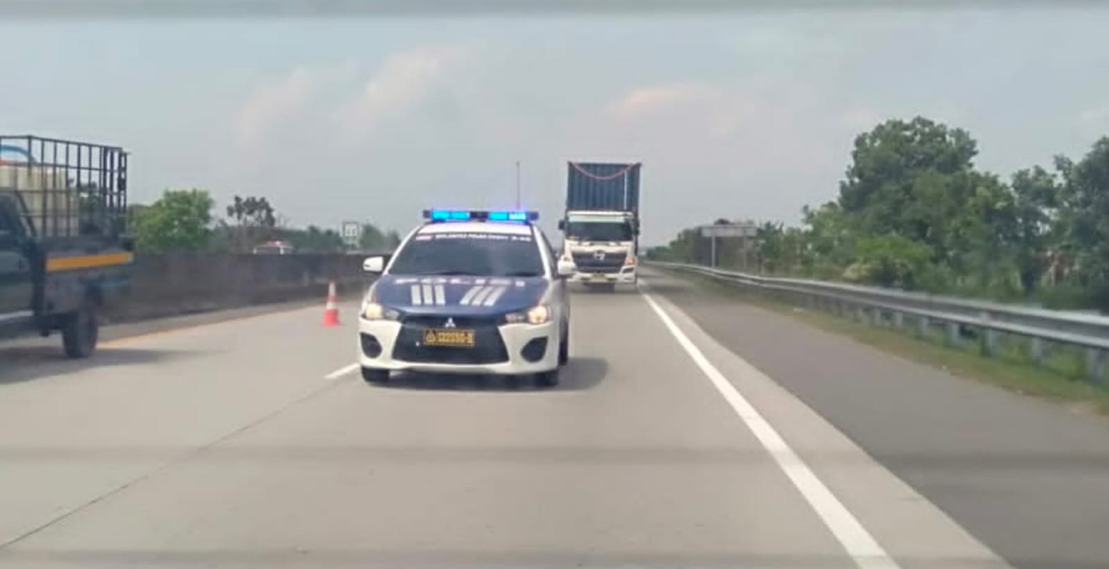 Polresta Deli Serdang Lakukan Pengawalan Logistik F1H2O Polresta Deli Serdang Lakukan Pengawalan Logistik F1H2O