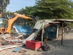 34 Bangunan Dilokasi Sport Center Di Buldozer