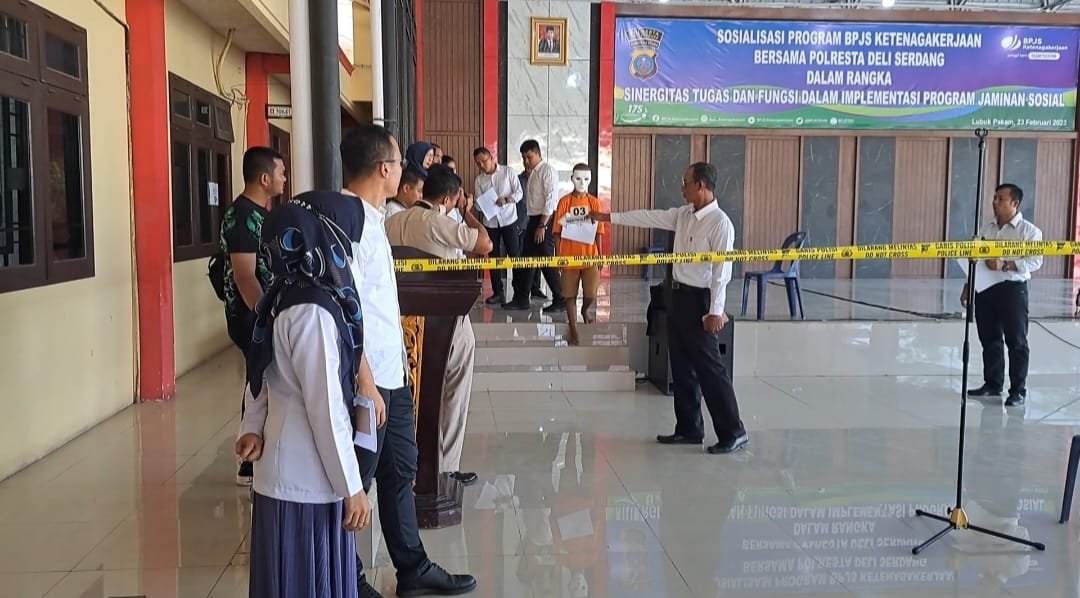 20 Adegan Rekonstruksi Kasus Pencabulan Dan Pembunuhan Balita Di Batang Kuis 20 Adegan Rekonstruksi Kasus Pencabulan Dan Pembunuhan Balita Di Batang Kuis