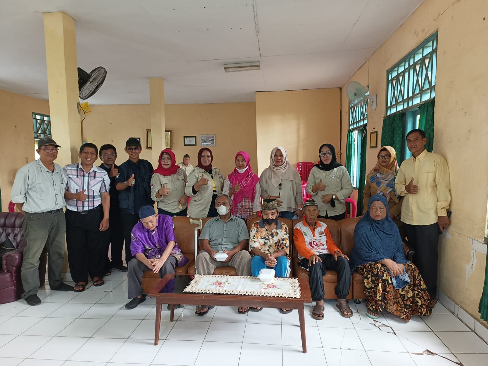 FPB Gembirakan Hati Lansia Harapan Kita Palembang FPB Gembirakan Hati Lansia Harapan Kita Palembang