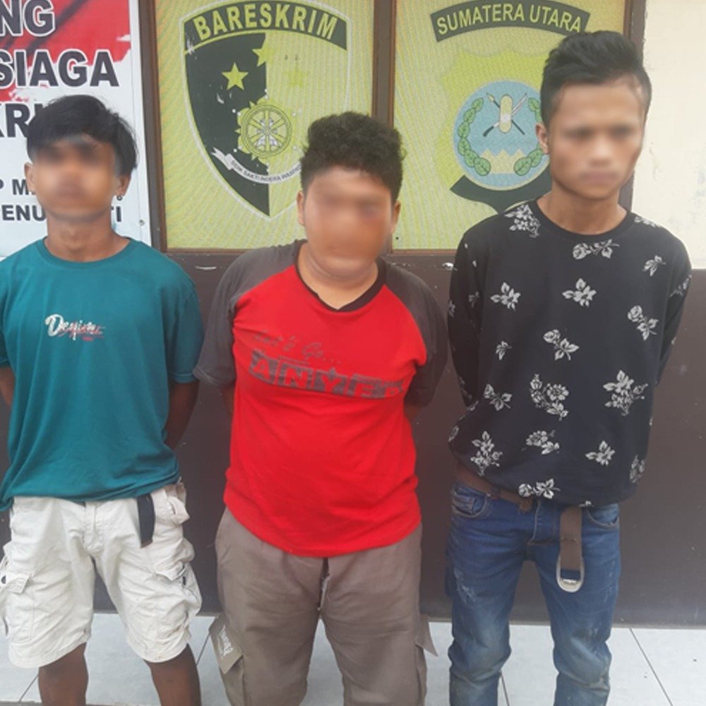 Pengedar Dan Pemakai Sabu Diciduk Polisi Lagi Asik