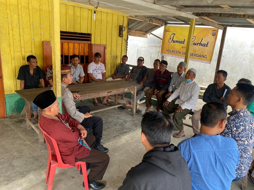 Polresta Deli Serdang Giat Jum'at Curhat Bulan Ramadhan Polresta Deli Serdang Giat Jum'at Curhat Bulan Ramadhan