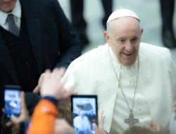Vatikan Merilis Refleksi Pastoral tentang Keterlibatan Kristiani dalam Media Sosial