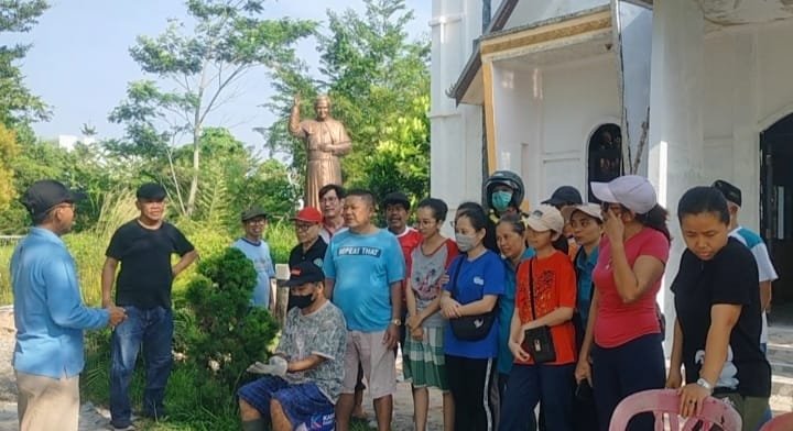 Peringati Hari Lahir Pancasila tahun 2023, Uskup KaPal Bergotong Royong di Komplek Rumah Ibadah JSC Palembang Peringati Hari Lahir Pancasila tahun 2023, Uskup KaPal Bergotong Royong di Komplek Rumah Ibadah JSC Palembang