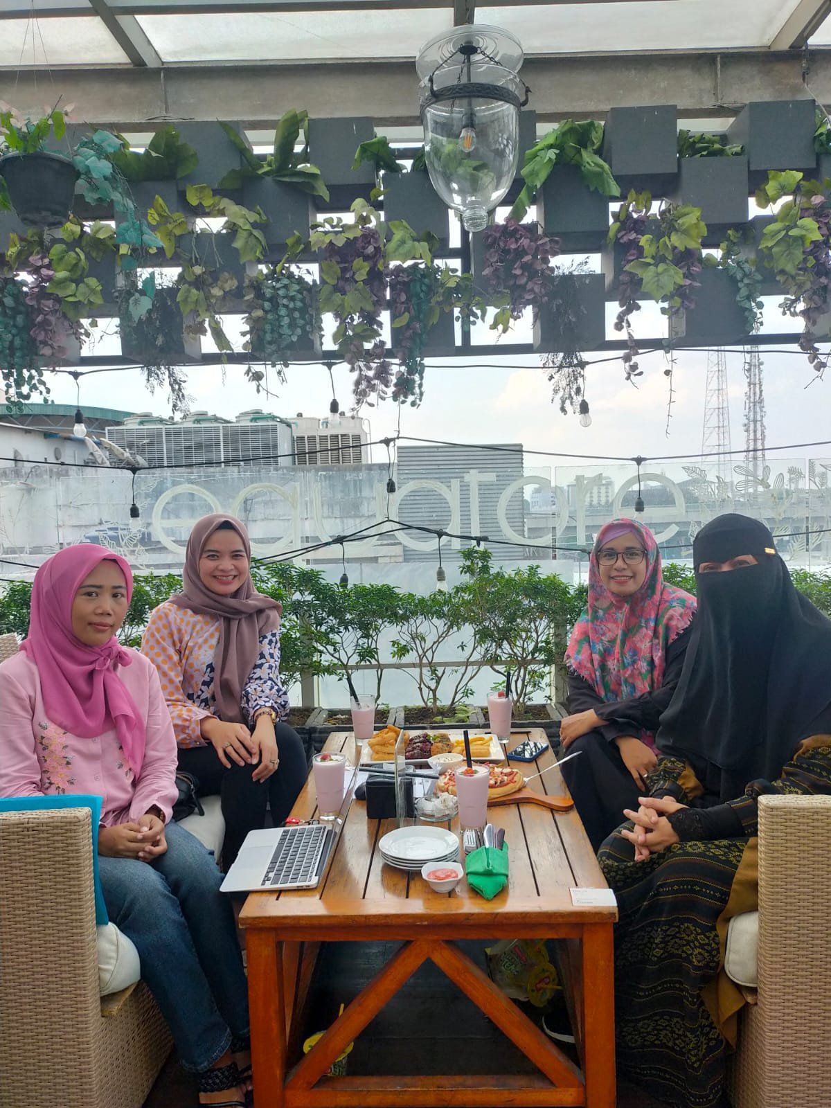 HUT TUW ke-4 Tahun Adakan 102 Menu Nusantara Berbahan Dasar Sagu HUT TUW ke-4 Tahun Adakan 102 Menu Nusantara Berbahan Dasar Sagu