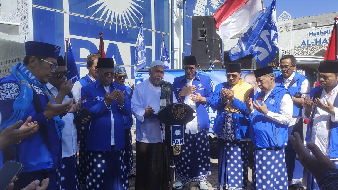 DPW PAN Jatim Respon Positif Hasil Survei IPO, Elektabilitas PAN Capai 5,0 Persen DPW PAN Jatim Respon Positif Hasil Survei IPO, Elektabilitas PAN Capai 5,0 Persen