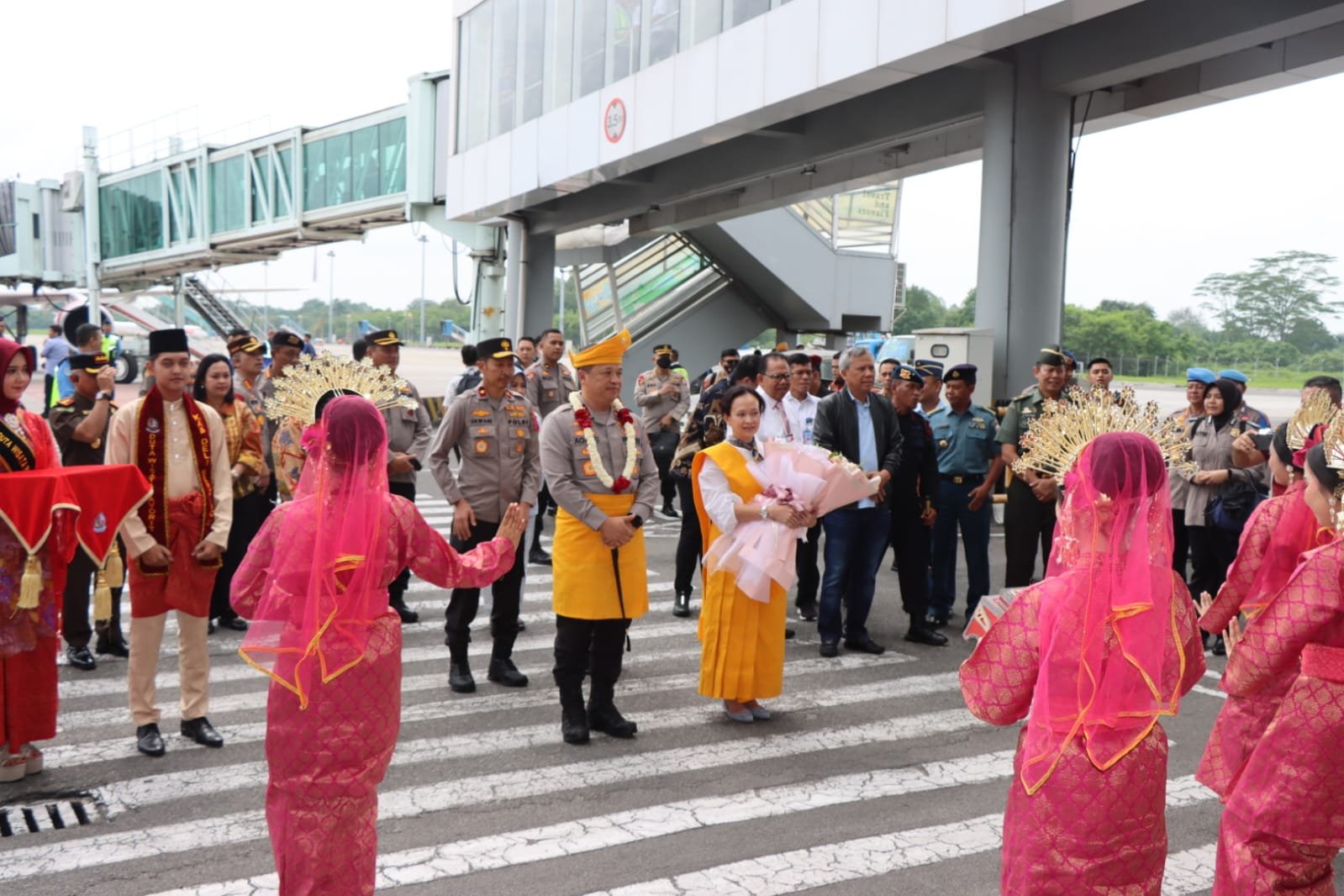 Kapolresta Deli Serdang Sambut Kapolda Sumut Yang Baru Kapolresta Deli Serdang Sambut Kapolda Sumut Yang Baru