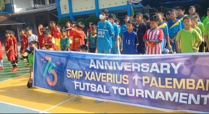 Gelar Jalan Sehat dan Futsal HUT ke-75 SMP Xaverius 1 Palembang