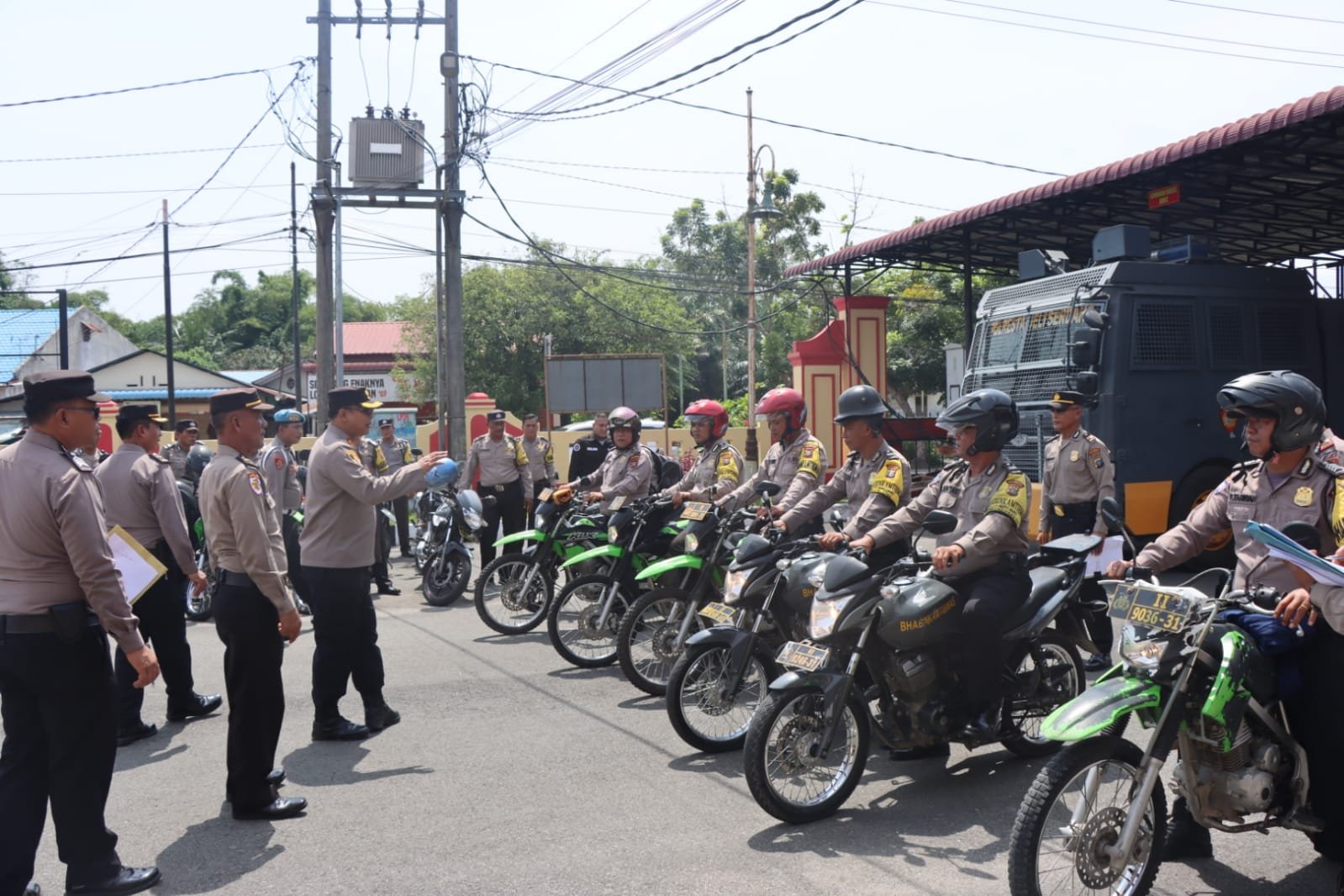 Polresta Deli Serdang Cek Kendaraan Dinas Persiapan Menjelang Pemilu Polresta Deli Serdang Cek Kendaraan Dinas Persiapan Menjelang Pemilu