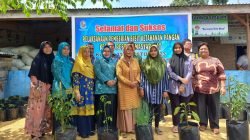 Antisipasi Krisis Ketahanan Pangan, Camat Lubuk Pakam Bagikan Bibit Tanaman Antisipasi Krisis Ketahanan Pangan, Camat Lubuk Pakam Bagikan Bibit Tanaman