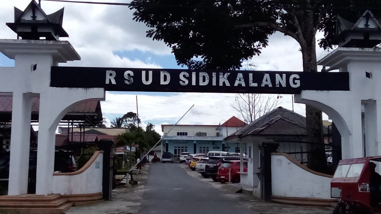 Masyarakat Apresiasi Kinerja Direktur RSUD Sidikalang Masyarakat Apresiasi Kinerja Direktur RSUD Sidikalang