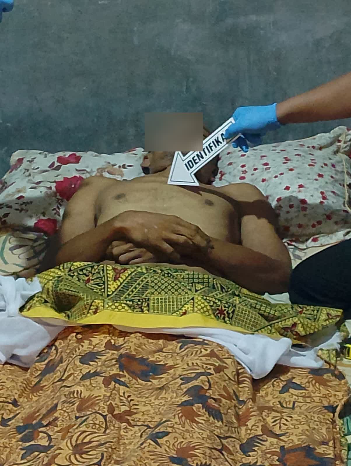 Pria 43 Tahun Nekad Habisi Nyawanya Dengan Gantung Diri Pria 43 Tahun Nekad Habisi Nyawanya Dengan Gantung Diri