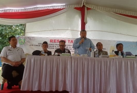 Bertempat di SMA Xaverius 2 Palembang, Reses Anggota DPRD Provinsi Sumsel Dapil II Serap Aspirasi Beberapa Sekolah Bertempat di SMA Xaverius 2 Palembang, Reses Anggota DPRD Provinsi Sumsel Dapil II Serap Aspirasi Beberapa Sekolah