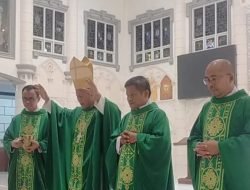 Misa dan Berkat Perutusan Caleg Kota Palembang,-  Mgr Yohanes Harun Yuwono  : “Gereja dukung perjuangan anda”