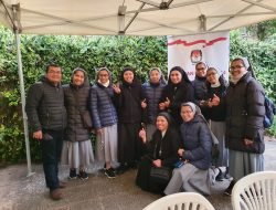TPS di Vatikan, Suguhi Kue Tradisional untuk Suster dan Pastor
