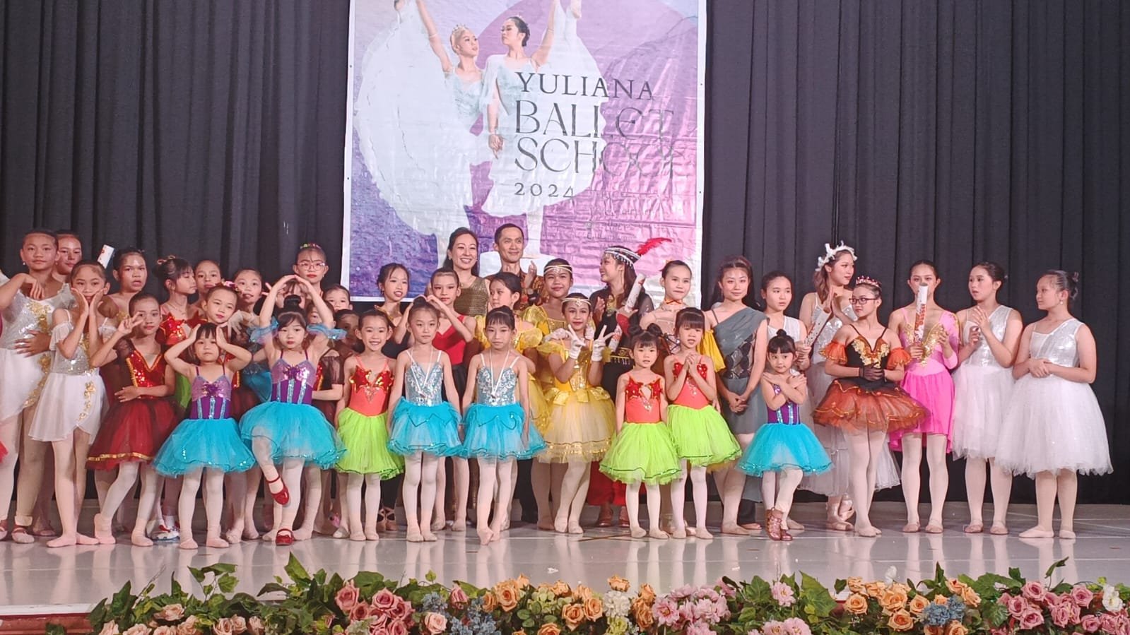 Yuliana Ballet School Menggelar Kegiatan Graduation di Gedung Suka Ria Jalan Perwari No.2 Depan Universitas IBA Palembang Yuliana Ballet School Menggelar Kegiatan Graduation di Gedung Suka Ria Jalan Perwari No.2 Depan Universitas IBA Palembang