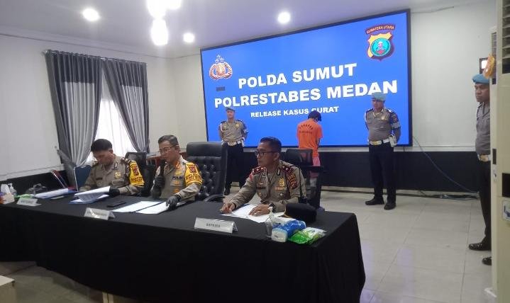 Kapolrestabes Medan Kombes Pol Teddy Jhon Sahala Marbun Paparkan Curanmor 11 Kali Kapolrestabes Medan Kombes Pol Teddy Jhon Sahala Marbun Paparkan Curanmor 11 Kali