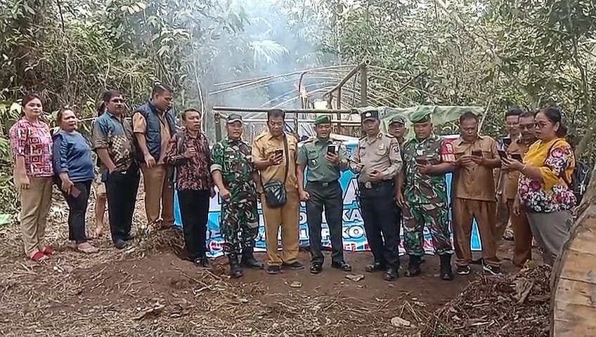 Koramil 03 Sibolangit Dan Forkopimcam Gerebek Barak Narkoba