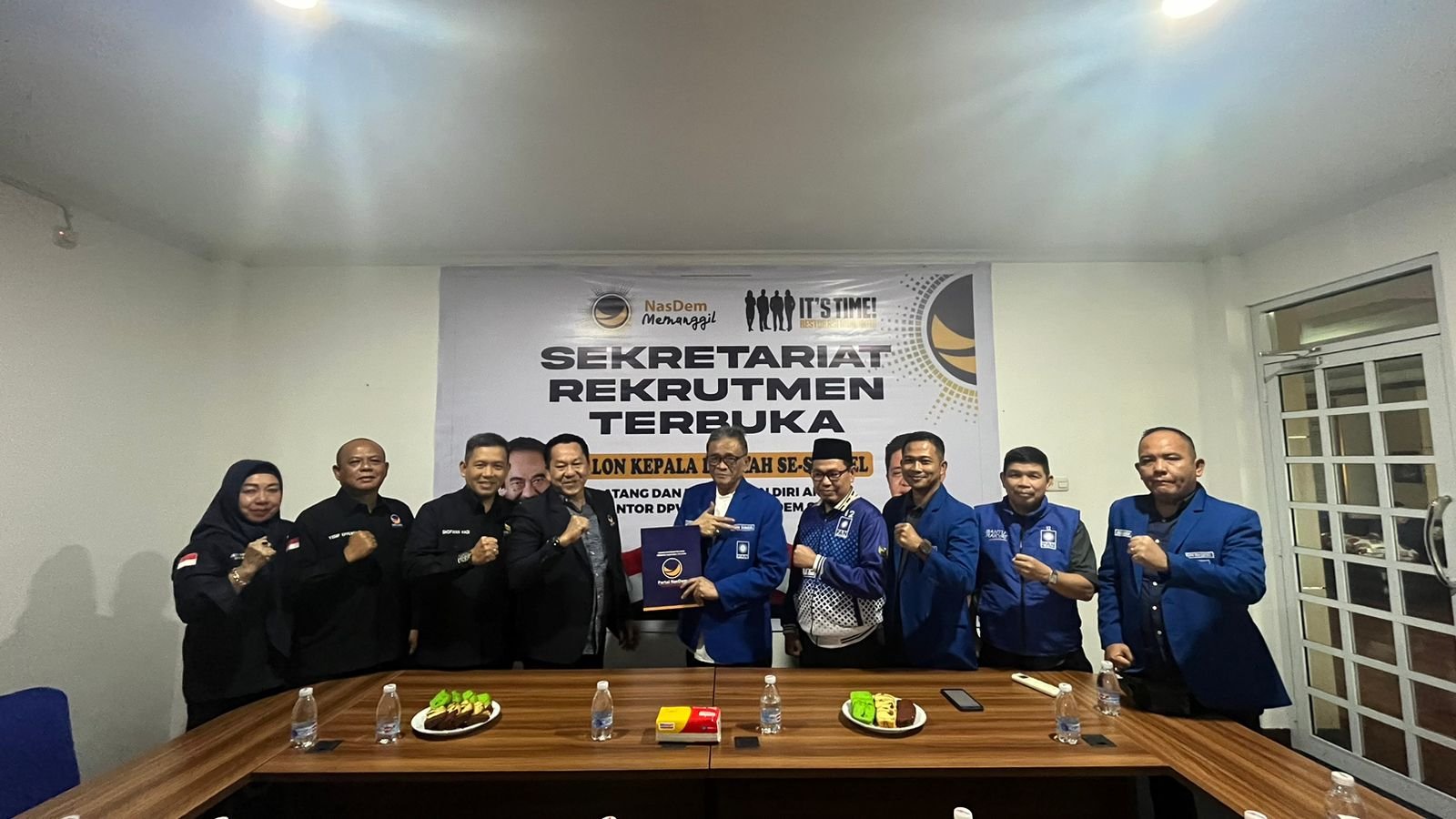 Hari Pertama Pendaftaran Kepala Daerah, Dpw Nasdem Sumsel Disambangi H. Joncik Muhammad Hari Pertama Pendaftaran Kepala Daerah, Dpw Nasdem Sumsel Disambangi H. Joncik Muhammad