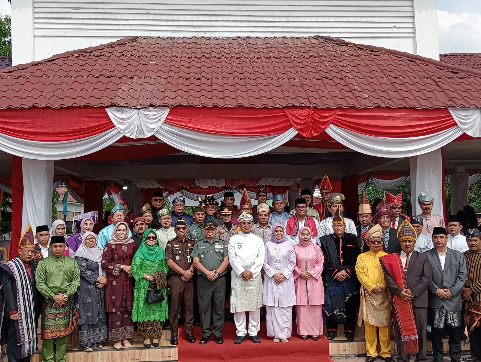 Kasdim 0204/DS Hadiri Upacara Hardiknas 2024 Kabupaten Deli Serdang