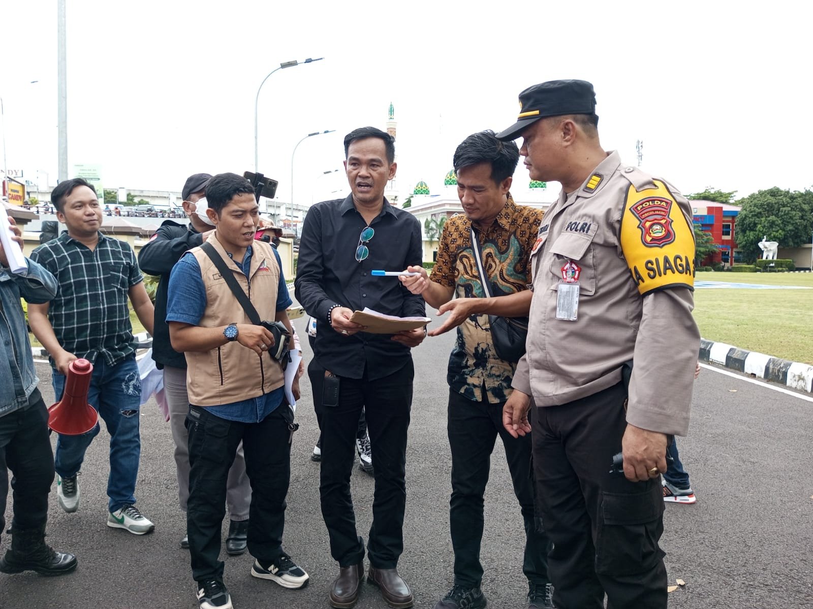 POSE RI dan Jo Media Partner POSE RI Lakukan Aksi Damai, Desak Kapolda Menindak Pasar Gelap BBM Ilegal Yang Semakin Menggurita di Kabupaten Muara Enim