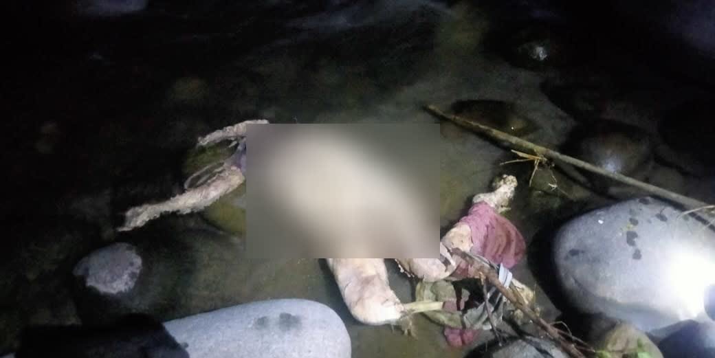 Mayat Yang Ditemukan Di Sungai Buaya Diduga Bernama Rosa Lina Sinaga Mayat Yang Ditemukan Di Sungai Buaya Diduga Bernama Rosa Lina Sinaga