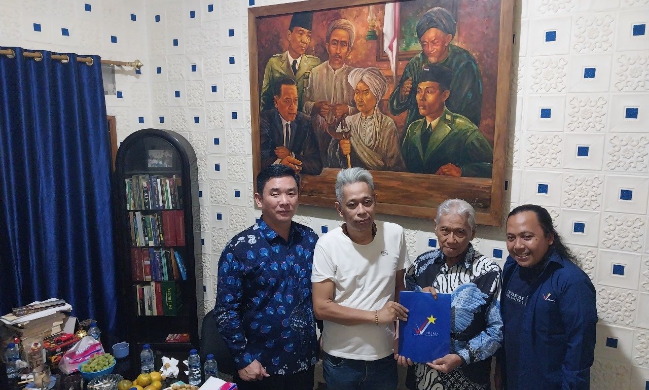 Slamet Somosentono Maju Sebagai Bupati Banyuasin Dapat Dukungan dari Partai Prima Slamet Somosentono Maju Sebagai Bupati Banyuasin Dapat Dukungan dari Partai Prima