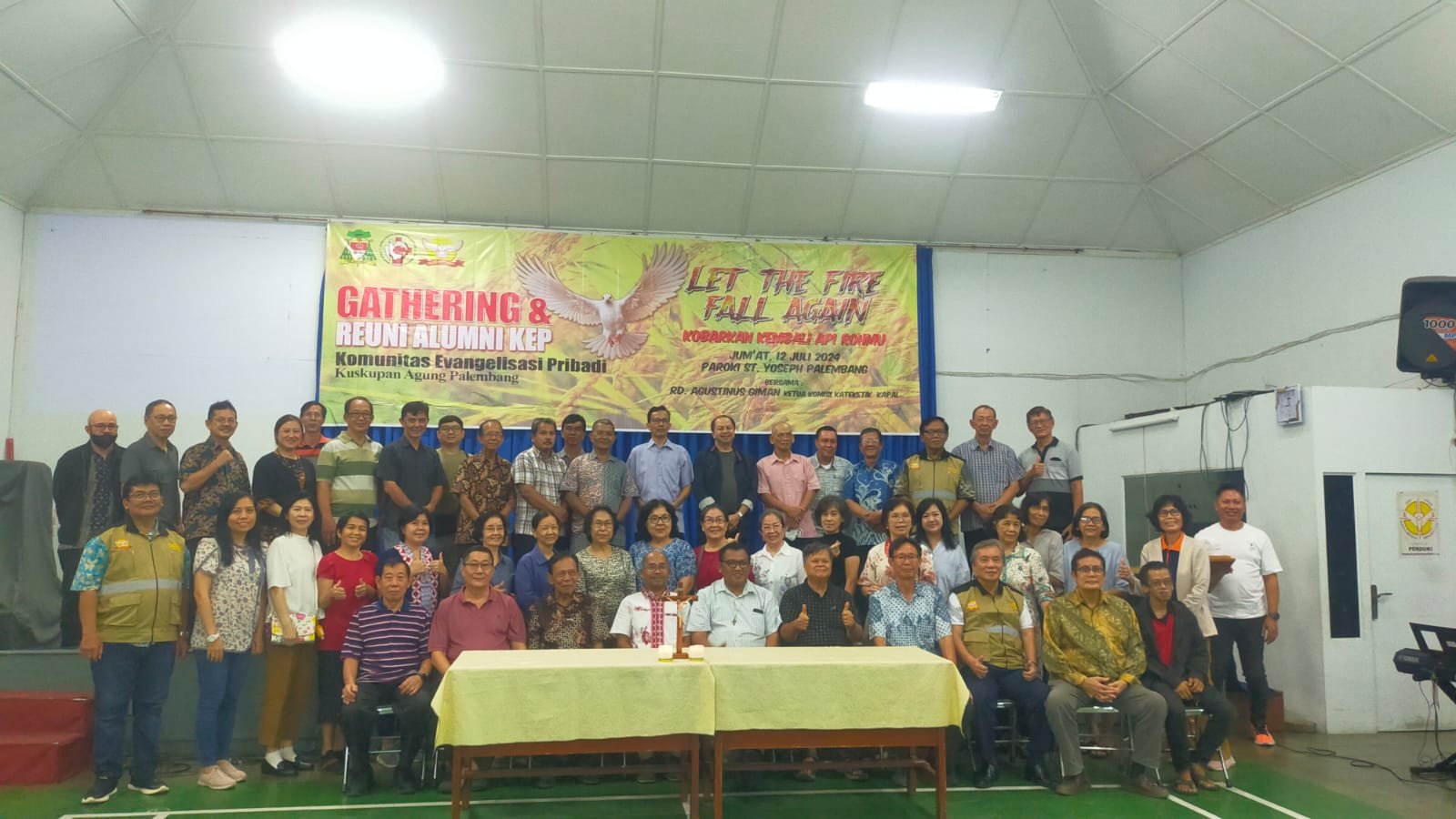 Kobarkan Kembali Api Rohmu : Gathering dan Reuni KEP Evangeliasasi KaPal Kobarkan Kembali Api Rohmu : Gathering dan Reuni KEP Evangeliasasi KaPal