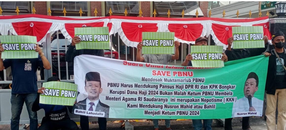 Aksi Save PBNU Ajukan Nama Bahlil dan Nusron Gantikan Ketum NU Depan Kantor PBNU
