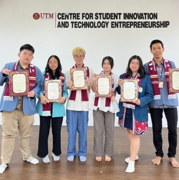 Rizky Arya Pratama dan Kenrio Rich, Raih Juara 1 Proyek 3D Printing Program ATU-NET Summer School 2024 Rizky Arya Pratama dan Kenrio Rich, Raih Juara 1 Proyek 3D Printing Program ATU-NET Summer School 2024