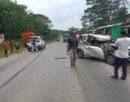 Terduga Hasil Mobil Curian Beradu Kambing dengan Mobil Truk