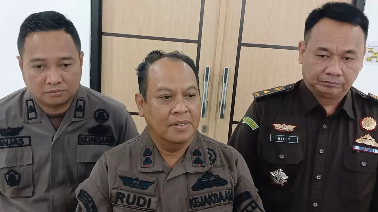 Kejari Muara Enim Sidik 2 Perkara Korupsi, Potensi Kerugian Negara Miliaran Rupiah Kejari Muara Enim Sidik 2 Perkara Korupsi, Potensi Kerugian Negara Miliaran Rupiah