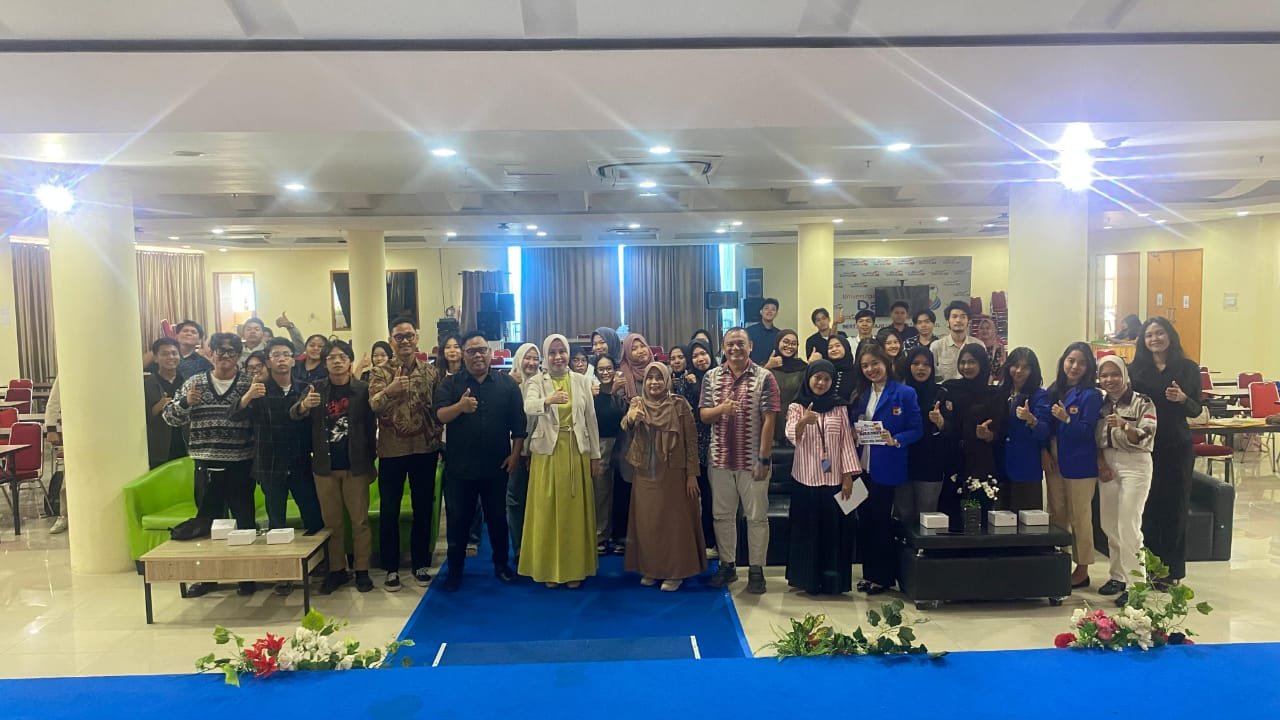 Mewujudkan Komunikasi Inklusif Program Studi Komunikasi UBD Dalam Pelatihan Bahasa Isyarat Mewujudkan Komunikasi Inklusif Program Studi Komunikasi UBD Dalam Pelatihan Bahasa Isyarat