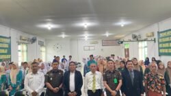 MENANAMKAN INTEGRITAS DENGAN SOSIALISASI PENDIDIKAN ANTI KORUPSI DI SMK1 SWASTA TAMAN SISWA PEMATANGSIANTAR MENANAMKAN INTEGRITAS DENGAN SOSIALISASI PENDIDIKAN ANTI KORUPSI DI SMK1 SWASTA TAMAN SISWA PEMATANGSIANTAR