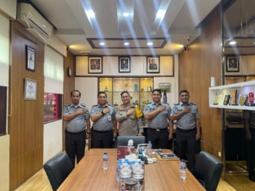 Wujud Sinergitas, Lapas Lubuk Pakam Jalin Silaturahmi Ke Polresta Deli Serdang Wujud Sinergitas, Lapas Lubuk Pakam Jalin Silaturahmi Ke Polresta Deli Serdang