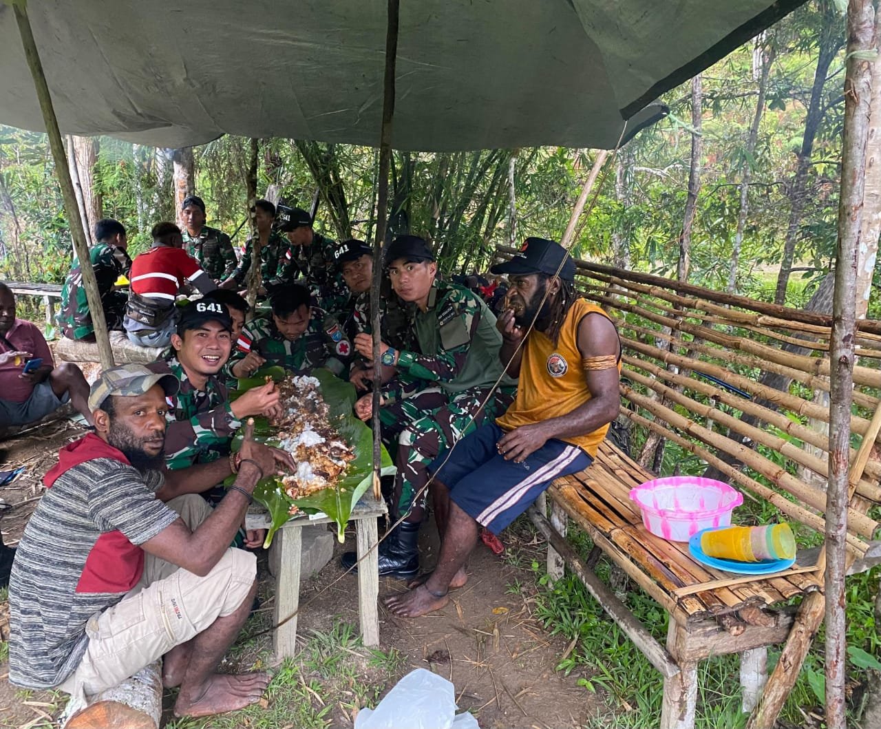 Pererat Silahturahmi, Satgas Yonif 641/Bru Giat Anjangsana Distrik Eragayam Pererat Silahturahmi, Satgas Yonif 641/Bru Giat Anjangsana Distrik Eragayam