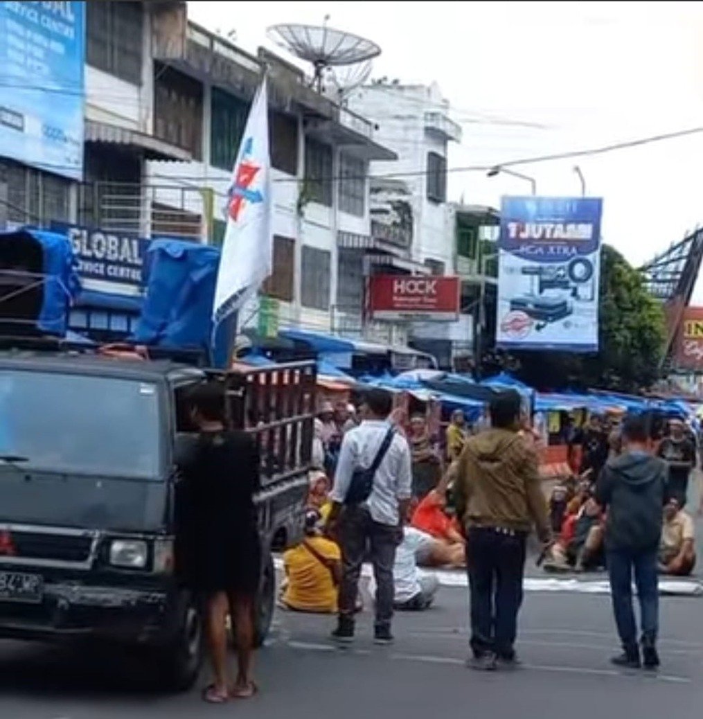 Mampukah Wali Kota Pematangsiantar Wesly Silalahi yang Terpilih Menuntaskan Pasar Horas Gedung IV? Mampukah Wali Kota Pematangsiantar Wesly Silalahi yang Terpilih Menuntaskan Pasar Horas Gedung IV?