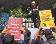 Aliansi Pemuda Lintas Agama Demontrasi Kantor Kemenag, Desak Presiden Evaluasi Menag Nasaruddin