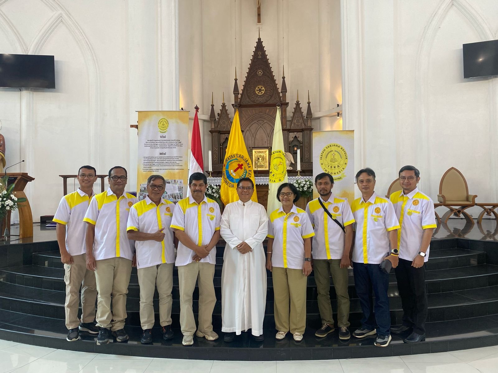 IR. LUKY A YUSGIANTORO , KETUA PRESIDIUM PP ISKA MELANTIK DPC ISKA KOTA SALATIGA PERIODE 2025-2029 IR. LUKY A YUSGIANTORO , KETUA PRESIDIUM PP ISKA MELANTIK DPC ISKA KOTA SALATIGA PERIODE 2025-2029