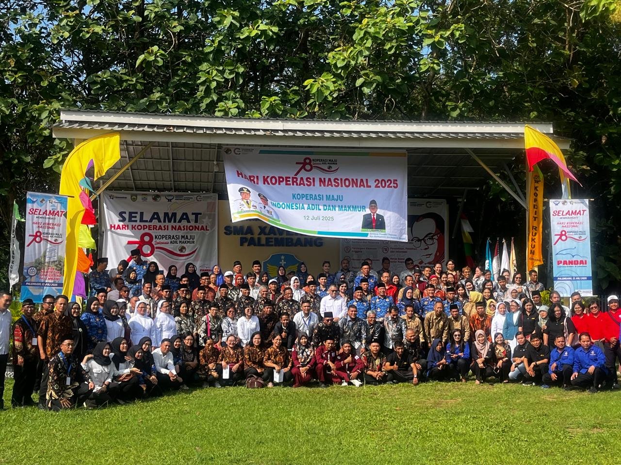 Giri Ramanda Kiemas dan Kadiskop Sumsel Hadiri Peringatan Hari Koperasi Nasional ke-78 di SMA Xaverius 2 Palembang Giri Ramanda Kiemas dan Kadiskop Sumsel Hadiri Peringatan Hari Koperasi Nasional ke-78 di SMA Xaverius 2 Palembang