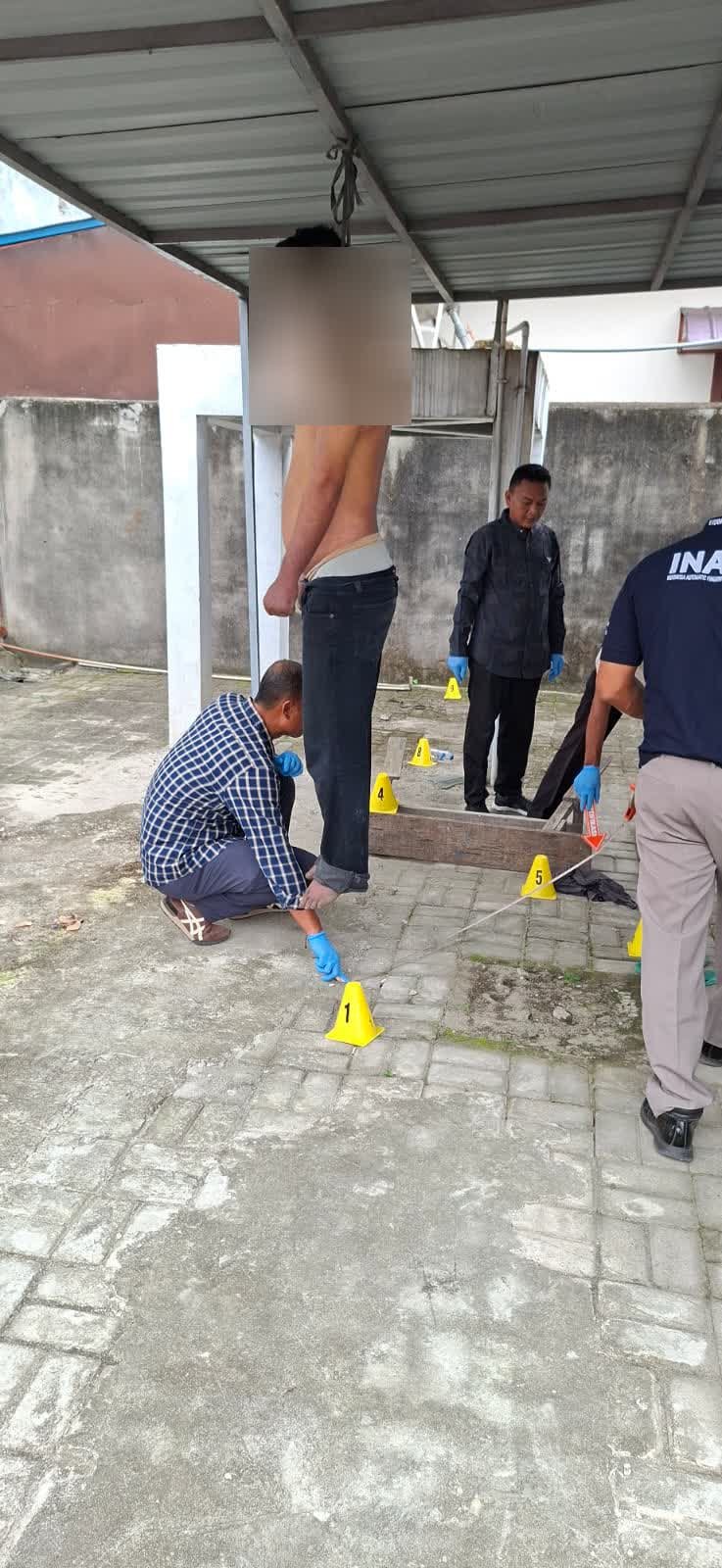 Warga Glugur Medan Nekad Gantung Diri Diteras Belakang Rumah