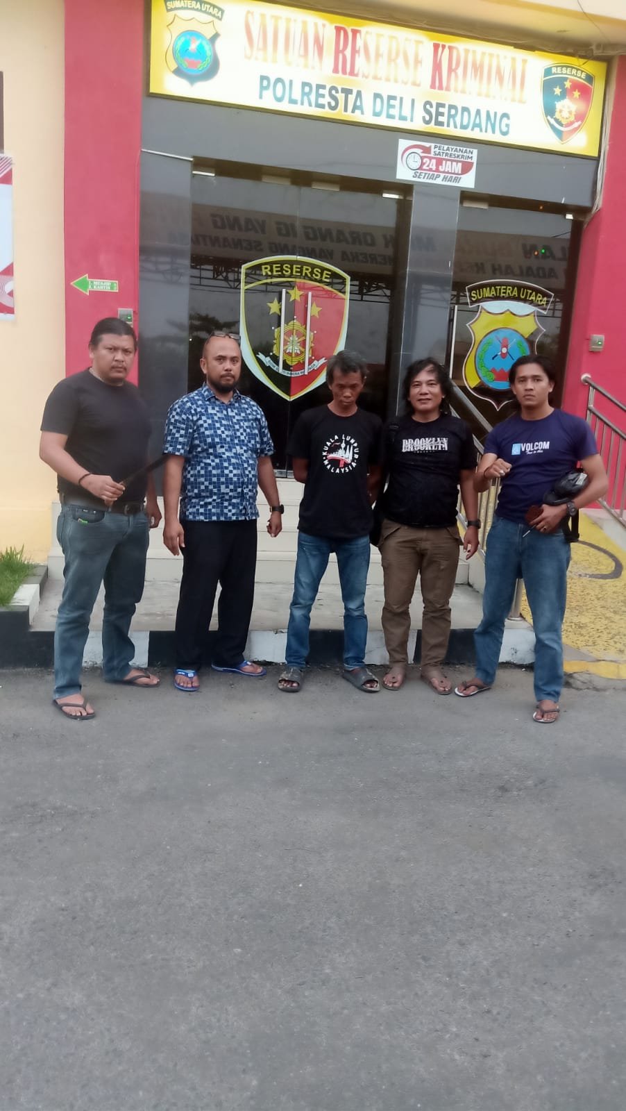 Rebutan" Jaga Malam, 2 Preman Saling Bacok Rebutan" Jaga Malam, 2 Preman Saling Bacok
