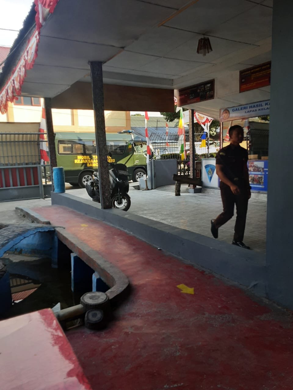 Surati Ketua PN Balige, Poltak Situmorang Pertanyakan Oknum Kejari Samosir yang akan Membawanya dari Lapas Pangururan Tanpa Izin Surati Ketua PN Balige, Poltak Situmorang Pertanyakan Oknum Kejari Samosir yang akan Membawanya dari Lapas Pangururan Tanpa Izin