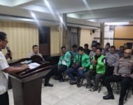 Polresta Deli Serdang Bersama Komunitas Ojol Gelar Doa Bersama Atas Wafatnya Pengemudi Ojol Affan Kurniawan
