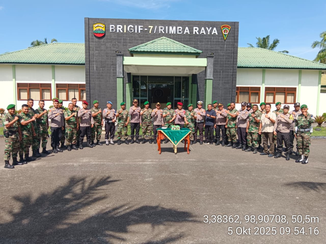 Puncak Peringatan HUT TNI Ke-80, Polresta Deli Serdang Berikan Surprise di Lima Lokasi Berbeda