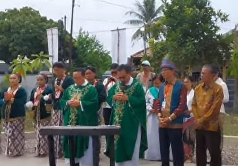 Penantian 22 Tahun Berakhir: Menara Lonceng Gereja Katolik St. Petrus Palembang Diresmikan Bertepatan Hari Pangan Sedunia