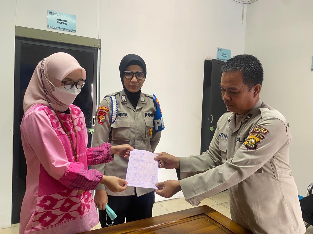Polres Ogan Ilir – Dokkes Laksanakan Pemeriksaan Food Security MBG SPPG dengan Metode Organoleptik dan Kimiawi, Pastikan Makanan Layak Konsumsi