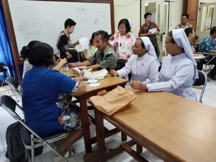 Paroki Santo Yoseph Palembang Gelar Bakti Sosial Donor Darah Rutin, Sumbang 84 Kantong Darah untuk Kemanusiaan Paroki Santo Yoseph Palembang Gelar Bakti Sosial Donor Darah Rutin, Sumbang 84 Kantong Darah untuk Kemanusiaan