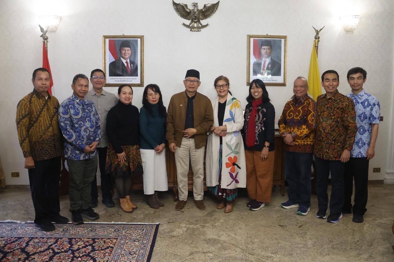 Demi Keselamatan, Dubes Trias Kuncahyono: Setiap WNI ke ITALIA Wajib Lapor KBRI Demi Keselamatan, Dubes Trias Kuncahyono: Setiap WNI ke ITALIA Wajib Lapor KBRI
